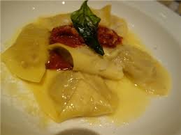 Locanda locatelli, located at the hilton and serves among the best pastas in london. Locanda Locatelli Restaurant Review 2010 March London Italian Cuisine Food Guide Andy Hayler