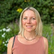 Karin Hughes's Instagram, Twitter & Facebook