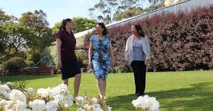 Health Minister Jenny Mikakos Visits Timboon Tdhs
