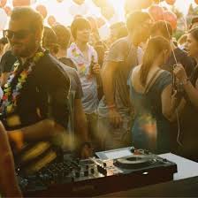 Crowdfund innovations in tech and design before they go mainstream and support entrepreneurs that are working to bring their dreams to life. Indie Rock S Not Dead Kulturhaus Karlstorbahnhof Heidelberg