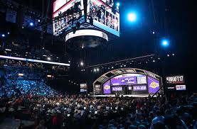 Players now have the option to sign with an agent and still retain their ncaa eligiblity if they remove their names before the deadline. Milwaukee Bucks 2019 Nba Mock Draft March Madness Edition