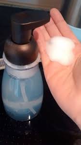 Diy Flussigseife Kernseife Billig Einfach Gesund Und Okologisch Fur Hund Baby Duschen Und Putzen Schaumseife Kernseife Flussigseife
