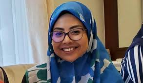 Nurul hidayah zahid is on facebook. Sepatutnya Anak Zahid Tannya Bapa Dia Ada Telor Tak Minda Rakyat