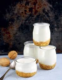 Yaourts Au Miel Et Aux Noix Thermomix Pour 6 Personnes Recettes Elle A Table Recette Recette Yaourt Alimentation Dessert Thermomix