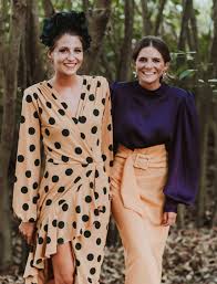 En la actualidad, son muchas las parejas que se casan y cuentan con y eso es algo que únicamente pueden ofrecer las invitaciones de boda digitales. Que Tendencias Buscan Ya Las Invitadas De Otono 2019 Bulevar Sur