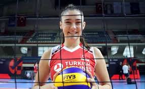 Aug 05, 2021 · (photo: Milli Voleybolcu Zehra Gunes Kimdir Sevgilisi Kim