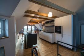 Roombeez » tipps für offene küchen mit und ohne kochinsel kleine offene küche farbgestaltung landhausstil wohnküche vom wohnzimmer abtrennen. 75 Offene Landhausstil Kuchen Ideen Bilder Januar 2021 Houzz De