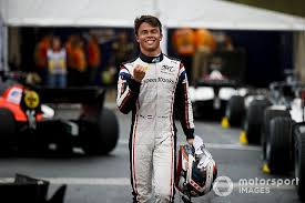 De vries hat das land zutiefst entsetzt. Spa F2 Pole Pozisyonu De Vries In