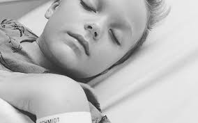 Pais acham que filho está gripado e descobrem leucemia