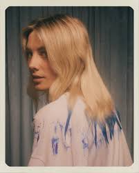Play the greatest hits 8. Wolf Alice On Twitter We Ve Teamed Up With Our Faves Bleachlondon To Bring You A Beautiful New Hair Dye Blue Weekend Available Now From Our Store Https T Co Q2f1i0gbey Https T Co Yelysiee41