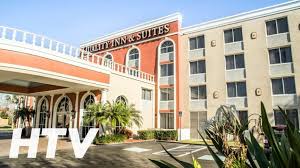 Bathrooms include showers and complimentary toiletries. Hotel Quality Inn Suites Orlando Youtube