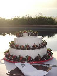 Pin By Kimberly Brinkley On Sweet Inspiration Yummy Desserts For Your Maui Wedding Strawberry Wedding Cakes Wedding Cake Prices Wedding Desserts