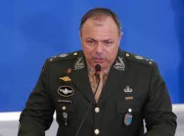 Senhor joão doria, não brinque com a esperança de milhares de brasileiros, não venda sonhos que não possa cumprir. Pazuello Nomeia 9 Militares Do Exercito Para O Ministerio Da Saude Poder360