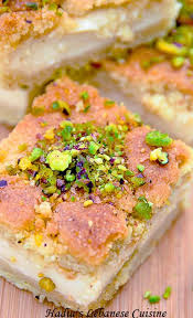 Maamoul Mad Bil Ashta A Specialty That Has Clotted Cream Ashta Incased In A Semolina Butter Cake Flavored With Clotted Cream Helathy Food Lebanese Desserts