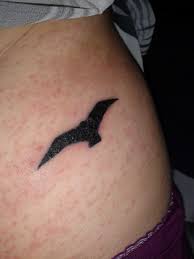 What To Do If You Get A Rash Around Your Tattoo Tattoos Infected Tattoo Finger Tattoos