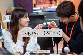 Akan tetapi memiliki makna 'sayang' dan 'cinta' terhadap pasangan. 12 Panggilan Sayang Dalam Bahasa Korea Bahasa Koreanya Sayang
