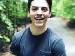 Gary Hamlin's Instagram, Twitter & Facebook