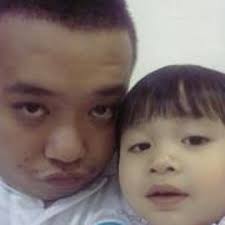 Stream Derrick Lai music