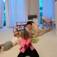 Lewandowski who married his partner in june 2013 had his first child four years later and named her klara. Robert Lewandowski Two Against One Serious Gameplay Familytime Facebook
