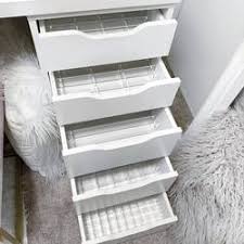 Ikea drawers have a tendency to sag over time. How To Take Drawers Out Of Ikea Alex Drawers Helpful Guide