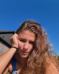 Maddie Wade (@madelynne.rosee) • Instagram photos and videos