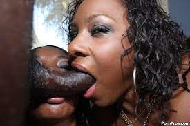Black bimbos Nina & Ms.Platinum sharing some Afro-American cock in anal  3some - NakedPics