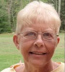 Alice Castonguay's Instagram, Twitter & Facebook