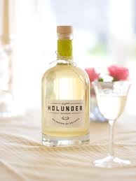 Holunderlikor Rezept Mit Etiketten Zum Download Cozy And Cuddly Holunderbeerenlikor Holunder Likor Selbstgemacht