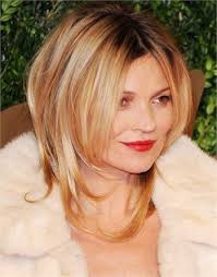 Tagli capelli lunghi 2021 donne scalati lisci mossi ondulati long bob scalato con senza frangia, ecco la nuova tendenza moda novità e long bob trend. I Tagli Di Capelli Scalati E Sfilati Per L Estate Vanityfair It Tagli Di Capelli Scalati Capelli Scalati Sfilati Capelli Scalati