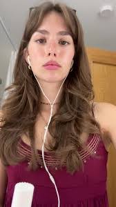 Claudia Cook's Instagram, Twitter & Facebook