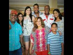 Find the latest tracks, albums, and images from johnny ventura y sus hijos. Super Papa Johnny Ventura Y Su Familia Youtube