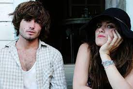 Angus and julia stone under the influence of rick rubin have produced an album that sounds like an album rather than a collection of singles. Angus And Julia Stone Top 10 Songs