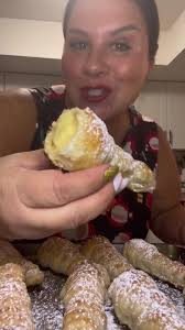 Italian Cream Stuffed Cannoncini Recipe