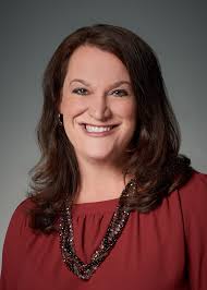 Red Cross chapter rehires ex-leader