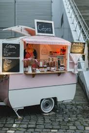 Idee Winterhochzeit Weihnachtsmarkt Mit Crepe Mobil Bzw Food Truck Winterhochzeit Hochzeitsempfang Heiraten