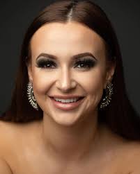 Abby Dominguez's Instagram, Twitter & Facebook