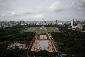 Tugu monas, atau monumen nasional jakarta adalah salah satu monumen simbolis yang paling dikenal. Pemprov Dki Ajukan Sertifikasi Lahan Monas Halaman All Kompas Com