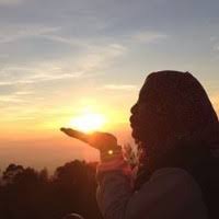Sebenrnya ga ada niatan mau naik bis ini pulangnya , tetapi kare. Lyric Translation Salaman Ya Omar Madam G