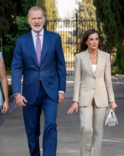 King and Queen😍 . #letizia #felipe #queenletizia #kingfelipe