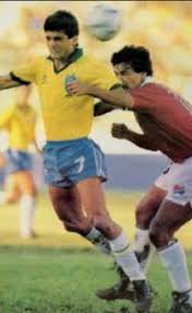 La copa america vuelve a brasil por cuarta véz en su historia y despues de 50 largos años, y tuvo cambios importantes en el forato de la competicion, en véz de una primera ronda de tres grupos de tres equipos cada uno, el ganador de cada grupo junto con el. Do Ovo Em Salvador A Vinganca No Maraca A Saga Da Selecao Brasileira Campea Da Copa America De 1989 Lance
