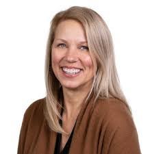 Wendy Karlyn's Instagram, Twitter & Facebook