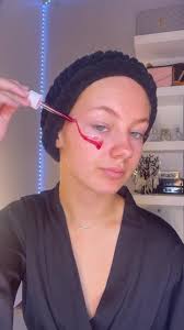 @laurenwhelxn = skin goals 💦🤯 Using our AHA BHA Peeling Solution  ❤#ByBEAUTYBAY #BEAUTYBAYSkinClinic