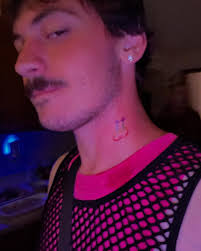 Tanner Foley (@tannman64) • Instagram photos and videos