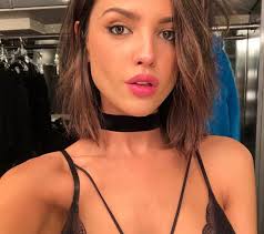 To field zoom calls during a press day for her forthcoming film, i care a lot, eiza gonzález selected a deceptively simple look from louis vuitton. Eiza Gonzalez To Support I Care A Lot On February 16 Jimmy Kimmel Live