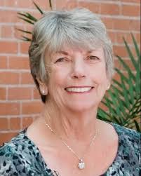 Carrie Frazer's Instagram, Twitter & Facebook