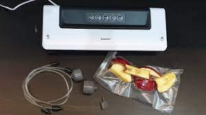 En bagemaskine kan nærmest kaldes for en udvidet køkkenmaskine, da den både kan røre, ælte og bage dejen. Silvercrest Bag Vacuum Sealer Sv 125 B2 Unboxing Testing Youtube
