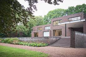 Dem kaiser wilhelm museum als weiteren. Bauhaus In Krefeld Haus Lange Und Esters Little Discoveries