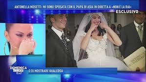 Antonella mosetti (rome, august 1, 1975) is a model, italian actress and showgirl. Il Matrimonio In Diretta Di Antonella Mosetti Domenica Live Video Mediaset Play