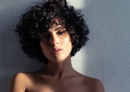 La Francia ha deciso: Barbara Pravi a Rotterdam con "Voilà"