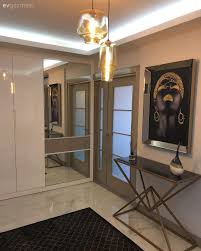 Tasarimlari Ve Fikirleriyle Ilham Veren Bir Mimar Evi 11 Ev Gezmesi Lobby Design Antre Dekorasyonu Modern Ic Dekorasyon